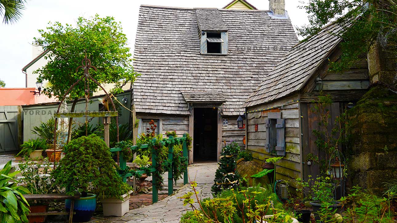 Exploring History: Visiting the Oldest Wooden Schoolhouse in St. Augustine, Florida