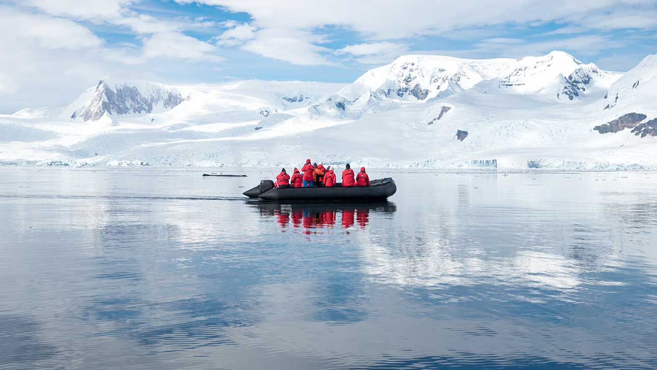 Antarctic Expedition: A Cruise to the End of the World