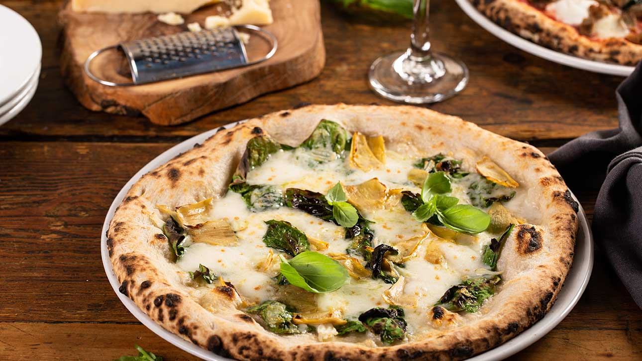 Italian Restaurant Don'ts: Why You Should Never Order Pineapple Pizza