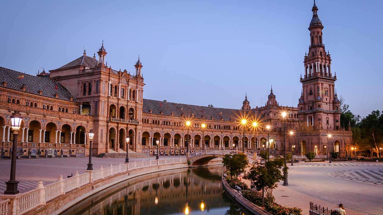 Unveiling the Rich Tapestry of Plaza de España: Seville's Timeless Gem