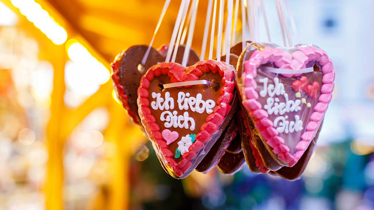 Why Are Gingerbread Hearts Sold at Oktoberfest?